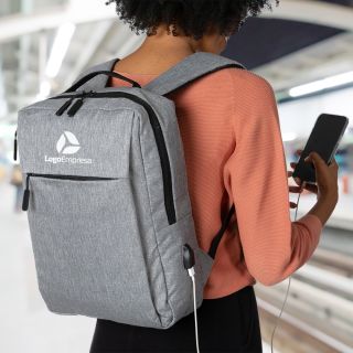 MOCHILA DE NYLON USB 20L