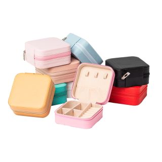 PORTA-JOIAS DE COURO SINTÉTICO COM REVESTIMENTO AVELUDADO